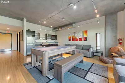 1410 NW Kearney St #1026, Portland, OR 97209 - Photo 26