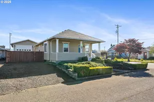 315 Birch Ave, Tillamook, OR 97141 - Photo 2