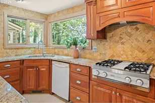 3965 Spring Blvd, Eugene, OR 97405 - Photo 10