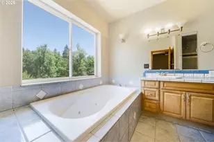 2755 E 38th Ave, Eugene, OR 97405 - Photo 26