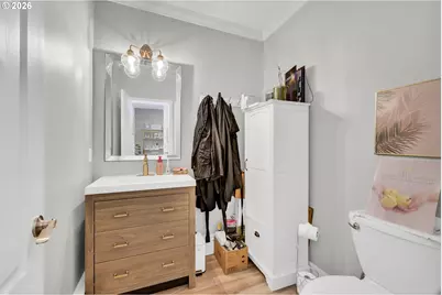 850 E Beacon Dr, Eugene, OR 97404 - Photo 34