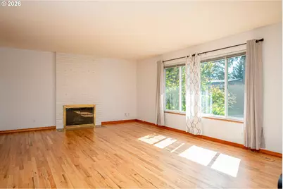 13185 NW Pettygrove St, Portland, OR 97229 - Photo 8