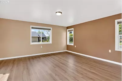 645 Smith Dr, Woodburn, OR 97071 - Photo 20