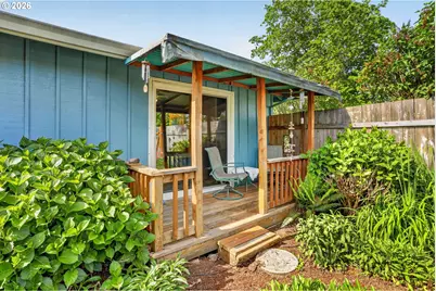 645 Smith Dr, Woodburn, OR 97071 - Photo 14