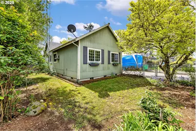 7822 SE Henry St, Portland, OR 97206 - Photo 2