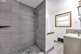 7822 SE Henry St, Portland, OR 97206 - Photo 10