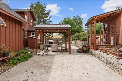 18122 Hulden Ln, Arlington, OR 97812 - Photo 8