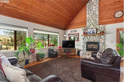 18122 Hulden Ln, Arlington, OR 97812 - Photo 14