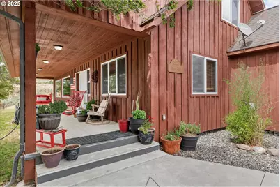 18122 Hulden Ln, Arlington, OR 97812 - Photo 12