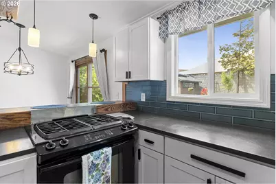 12061 SE Sunnycreek Ln, Clackamas, OR 97015 - Photo 20