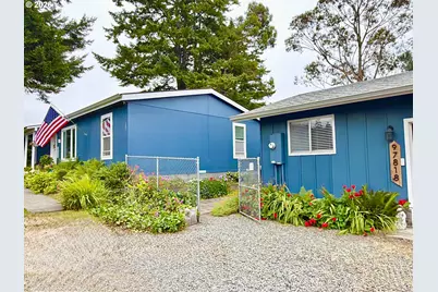 97818 Hanscam Ln, Brookings, OR 97415 - Photo 18