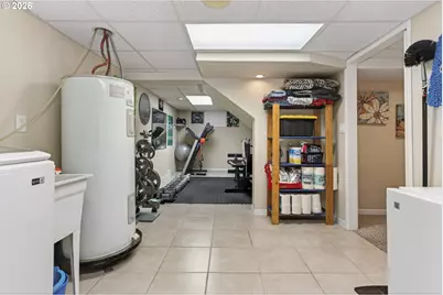 121 W 10th St, The Dalles, OR 97058 - Photo 36