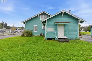 906 C St, Myrtle Point, OR 97458 - Photo 44
