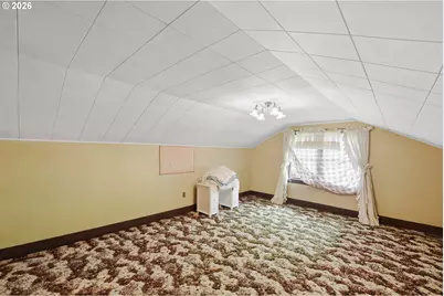 906 C St, Myrtle Point, OR 97458 - Photo 34