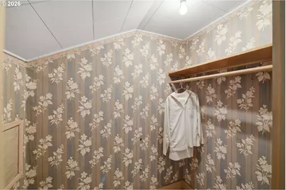 906 C St, Myrtle Point, OR 97458 - Photo 42