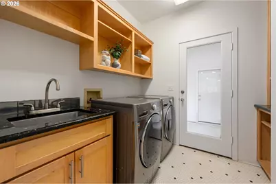 4015 Spring Knoll Dr, Eugene, OR 97405 - Photo 14