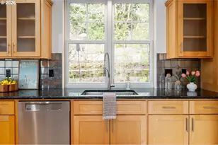 4015 Spring Knoll Dr, Eugene, OR 97405 - Photo 10