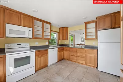 8887 SW 67th Pl, Portland, OR 97223 - Photo 20