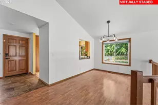 8887 SW 67th Pl, Portland, OR 97223 - Photo 18