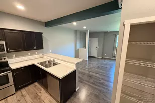 2123 SE 19th St, Gresham, OR 97080 - Photo 8