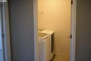 2123 SE 19th St, Gresham, OR 97080 - Photo 32