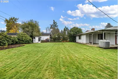 236 Greenvale Dr, Springfield, OR 97477 - Photo 32