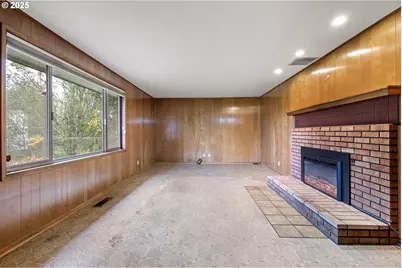 236 Greenvale Dr, Springfield, OR 97477 - Photo 12