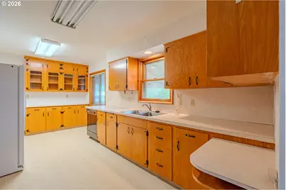 6207 NW Lincoln Ave, Vancouver, WA 98663 - Photo 10