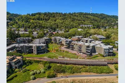 5640 S Riverside Ln #2, Portland, OR 97239 - Photo 38