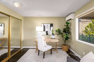 5640 S Riverside Ln, Portland, OR 97239 - Photo 18