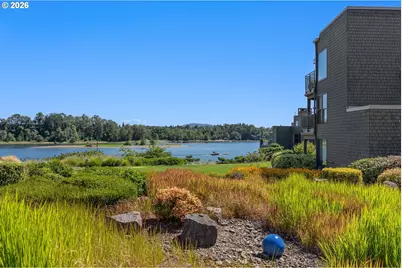 5640 S Riverside Ln #2, Portland, OR 97239 - Photo 34