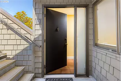5640 S Riverside Ln #2, Portland, OR 97239 - Photo 4