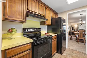 10440 SW Greenleaf Terrace, Tigard, OR 97224 - Photo 12