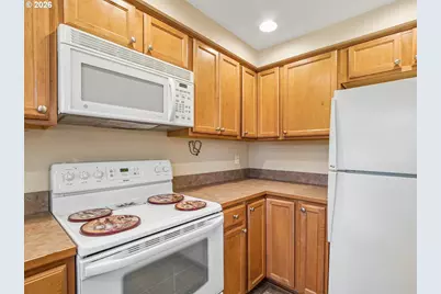 1728 NE 19th St, McMinnville, OR 97128 - Photo 16