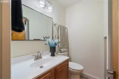 1009/1011 Grove Ave #1009-11, Tillamook, OR 97141 - Photo 12