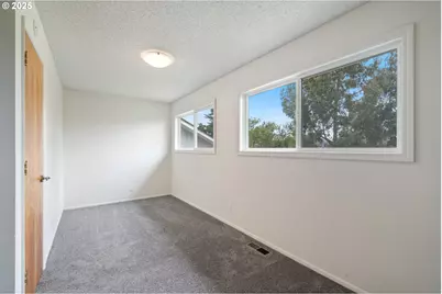 1009/1011 Grove Ave #1009-11, Tillamook, OR 97141 - Photo 32