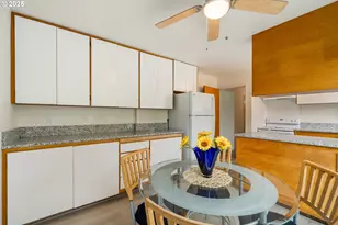 1009/1011 Grove Ave, Tillamook, OR 97141 - Photo 8