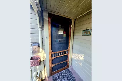 1739 Madison St, Baker City, OR 97814 - Photo 8