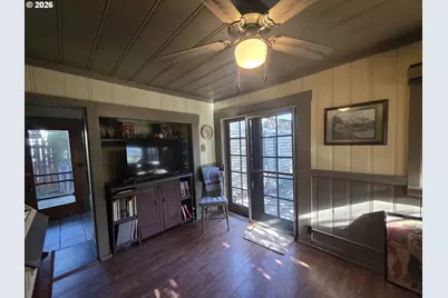 1739 Madison St, Baker City, OR 97814 - Photo 24