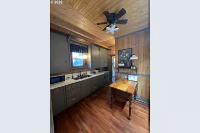 1739 Madison St, Baker City, OR 97814 - Photo 28