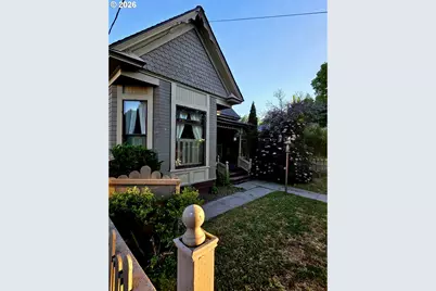 1739 Madison St, Baker City, OR 97814 - Photo 2