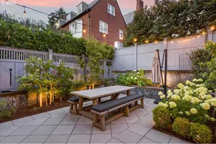 2023 SW Montgomery Dr, Portland, OR 97201 - Photo 42