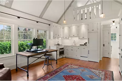 2023 SW Montgomery Dr, Portland, OR 97201 - Photo 12
