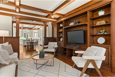 2023 SW Montgomery Dr, Portland, OR 97201 - Photo 10