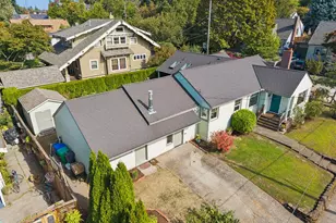 4951 SE Salmon St, Portland, OR 97215 - Photo 4