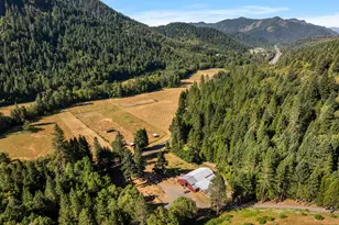 340 Speaker Rd, Wolf Creek, OR 97497 - Photo 4