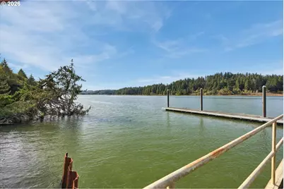 1550 S Bay Rd, Toledo, OR 97391 - Photo 16