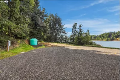 1550 S Bay Rd, Toledo, OR 97391 - Photo 12