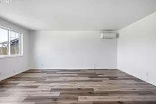 422 S 49th Pl, Springfield, OR 97478 - Photo 4