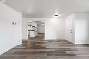 422 S 49th Pl, Springfield, OR 97478 - Photo 6